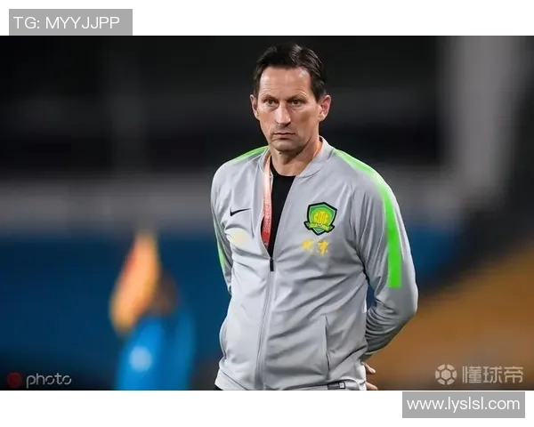 西涅因累积黄牌停赛，球队如何面对他的缺阵？