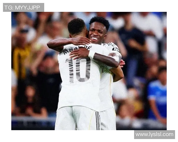 塞维利亚主帅赞扬球队表现，发誓要继续追赶巴萨皇马