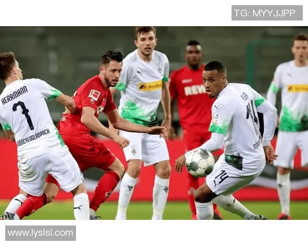 普鲁士门兴中卫尼科尔斯迪克伤缺数周，球队再遇防线考验