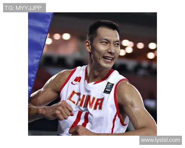 易建联的篮球传奇之路：从青涩少年到国家队核心的成长故事