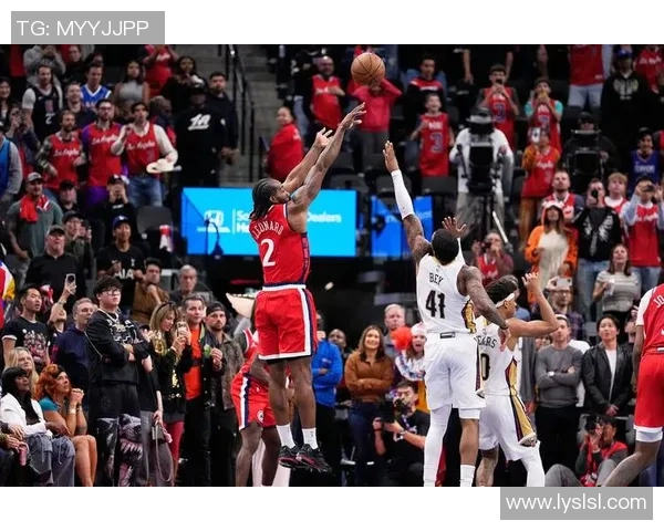 压哨三分绝杀瞬间篮球场上的英雄时刻与激情碰撞的完美结合