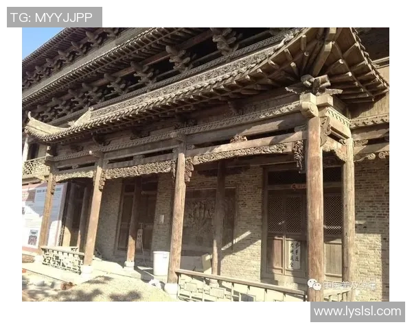 杨伯镛：从历史长河中走来的文化巨匠与其不朽的艺术成就探索