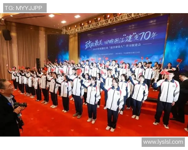 桐乡中小学足球比赛精彩直播展现青春活力与团队精神